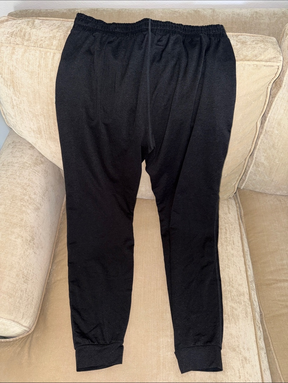 Vuori Women’s Performance Jogger in Black Heather - Medium - Picture 3 of 3